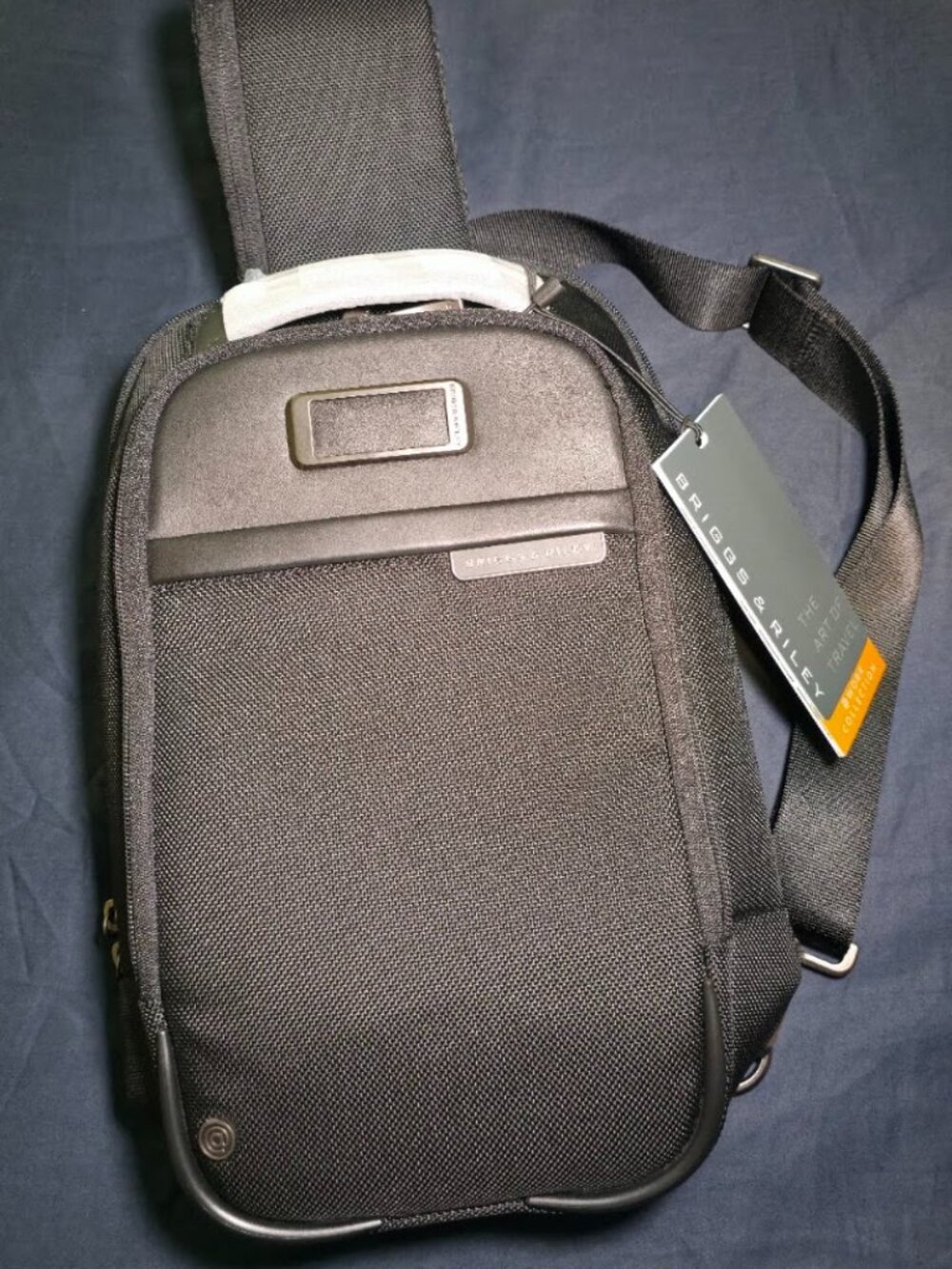 Briggs & Riley @work Sling Bag - Picture 2 of 12